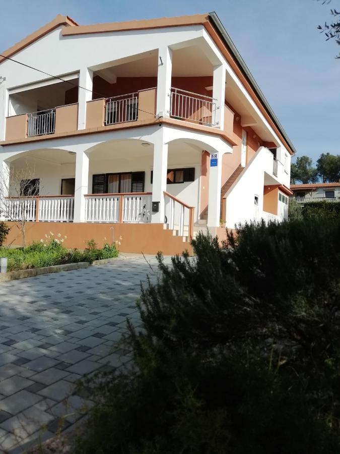 Apartman Ines Bibinje Buitenkant foto
