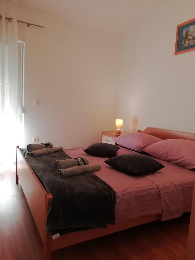 Apartman Ines Bibinje Buitenkant foto