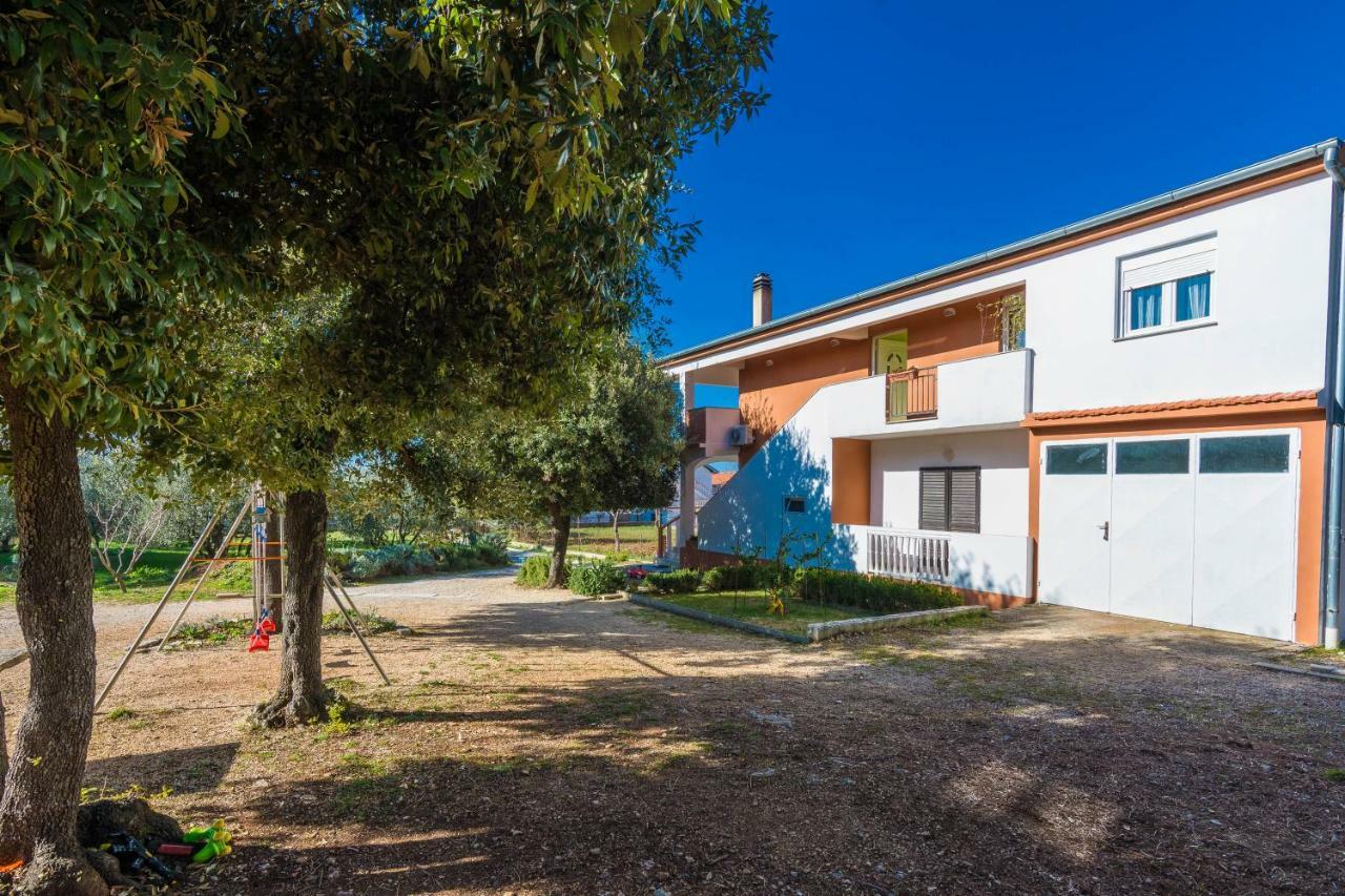 Apartman Ines Bibinje Buitenkant foto